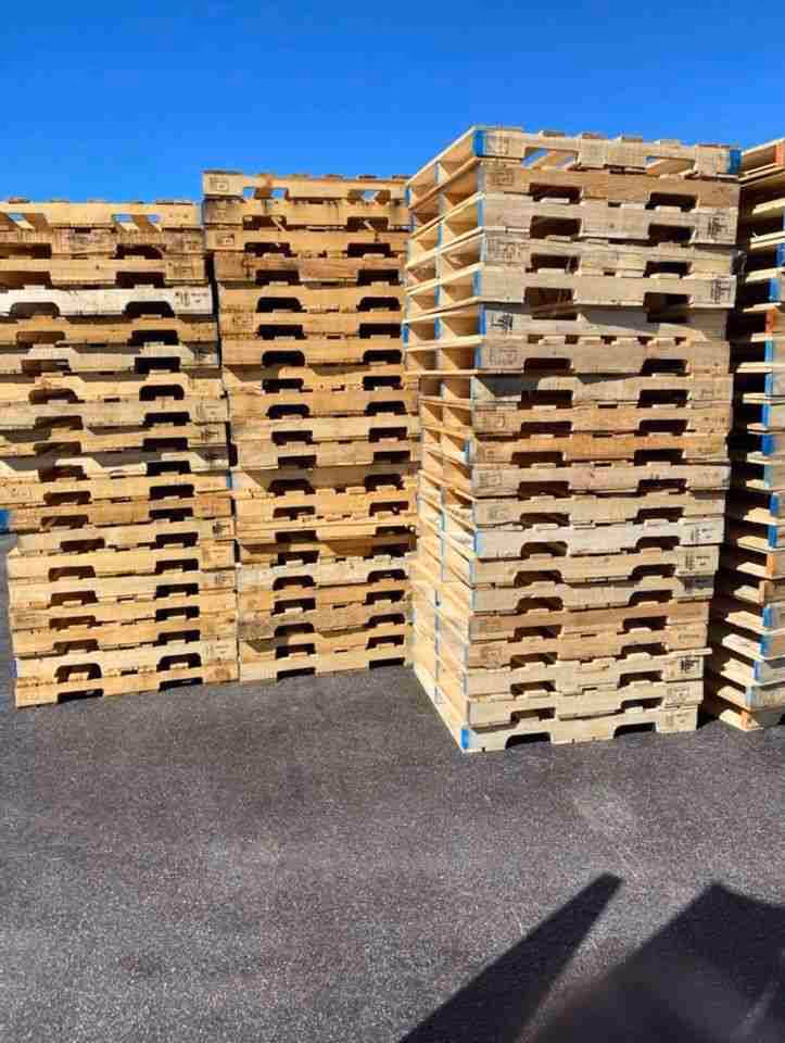 Juneau, Alaska - Grade B Standard Wood Pallets
