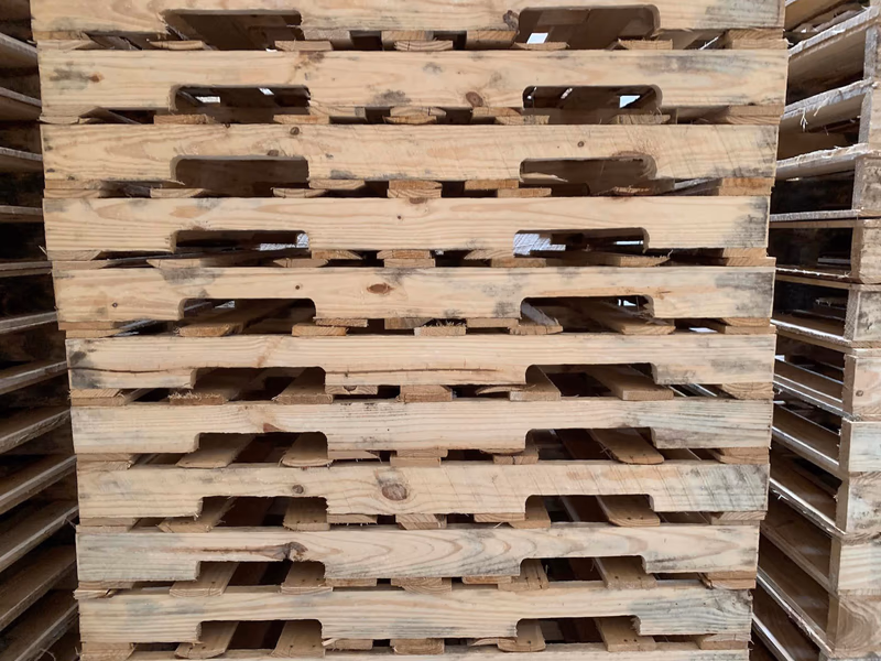 Chandler, Arizona - Grade A Premium 48x40 Wood Pallets