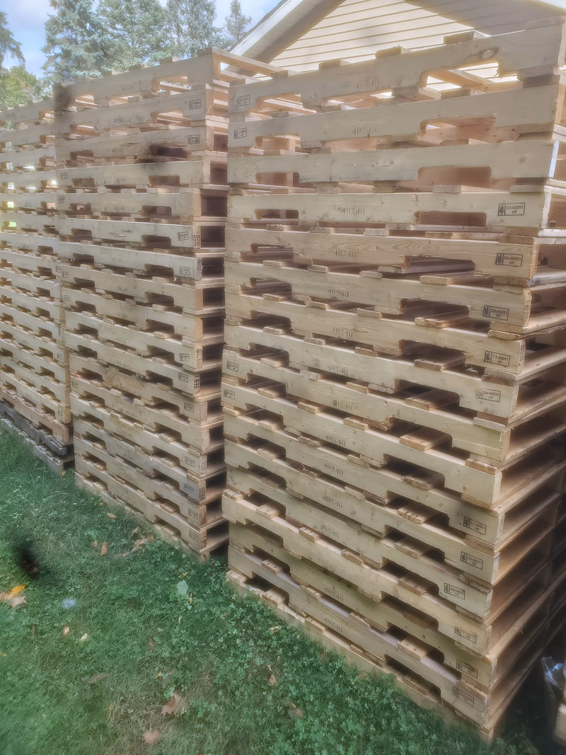 Mesa, Arizona - Grade B Standard Wood Pallets