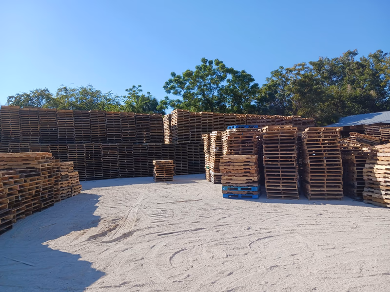 Fort Smith, Arkansas - Grade C Economy Wood Pallets