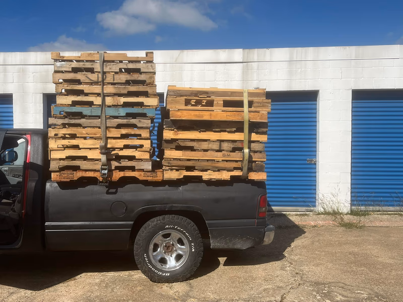 Fresno, California - Grade C Economy Wood Pallets