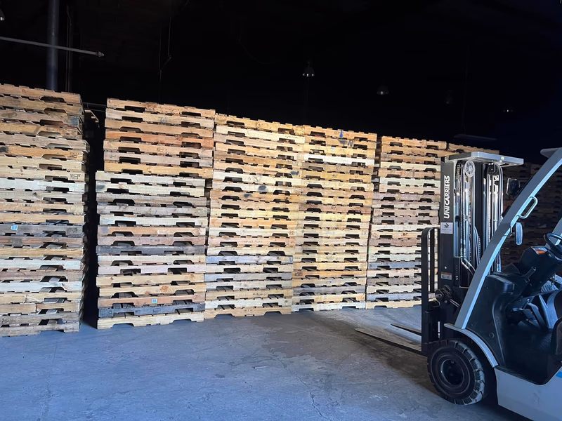 Los Angeles, California - Pallet Cores for Recycling