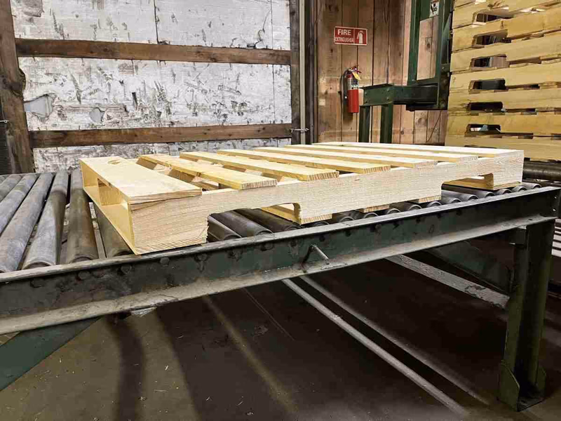 Aurora, Colorado - Grade B Standard Wood Pallets