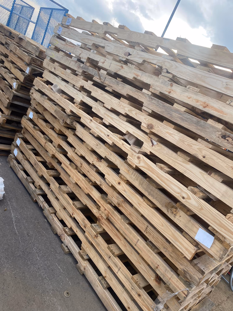 Bridgeport, Connecticut - Pallet Cores for Recycling