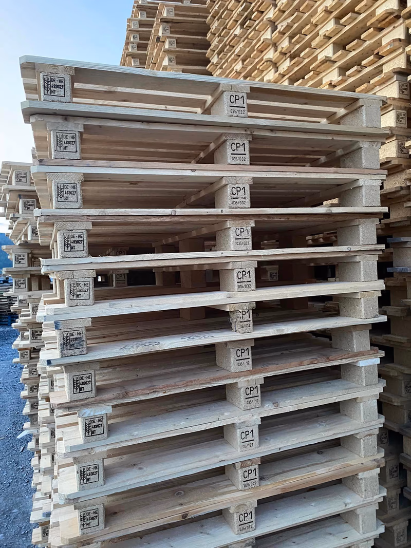 Hialeah, Florida - Grade C Economy Wood Pallets