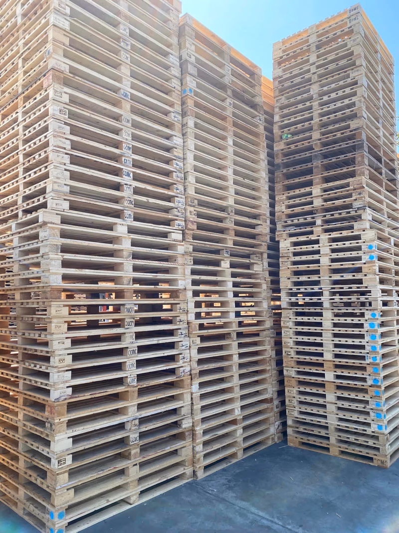 Jacksonville, Florida - Grade A Premium 48x40 Wood Pallets