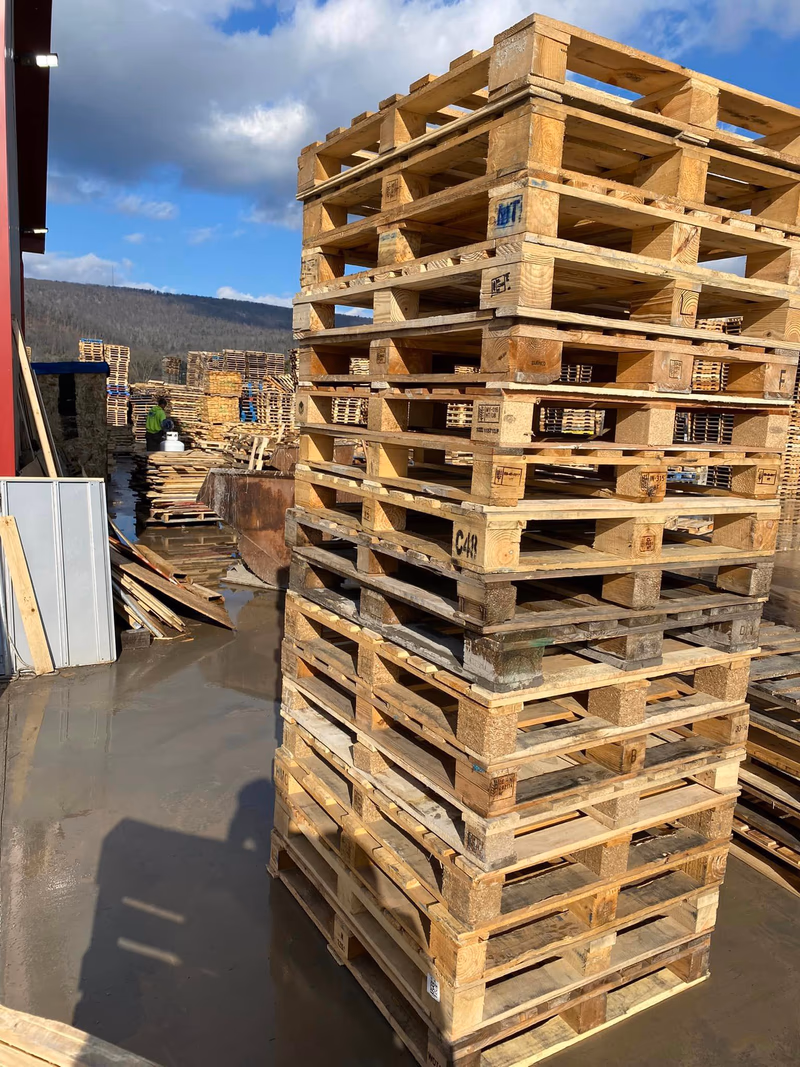 Jacksonville, Florida - Pallet Cores for Recycling