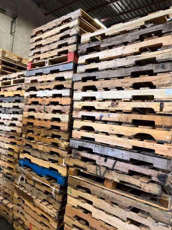 Chicago, Illinois - Grade B Standard Wood Pallets