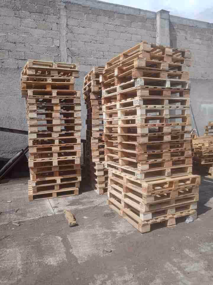 Evansville, Indiana - Grade C Economy Wood Pallets