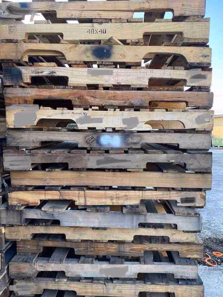 Fort Wayne, Indiana - Pallet Cores for Recycling