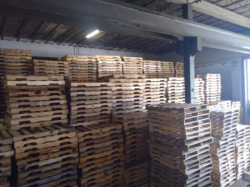 Indianapolis, Indiana - Grade C Economy Wood Pallets