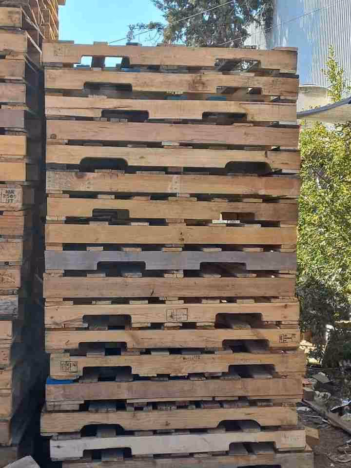 Iowa City, Iowa - Grade C Economy Wood Pallets
