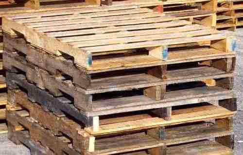 Manhattan, Kansas - Grade C Economy Wood Pallets