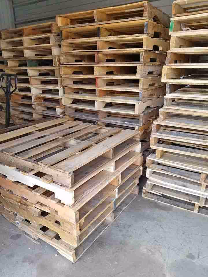 Baton Rouge, Louisiana - Grade A Premium 48x40 Wood Pallets