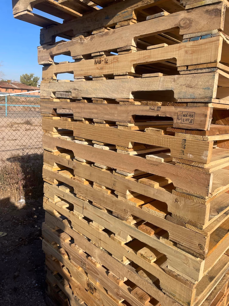 New Orleans, Louisiana - Pallet Cores for Recycling