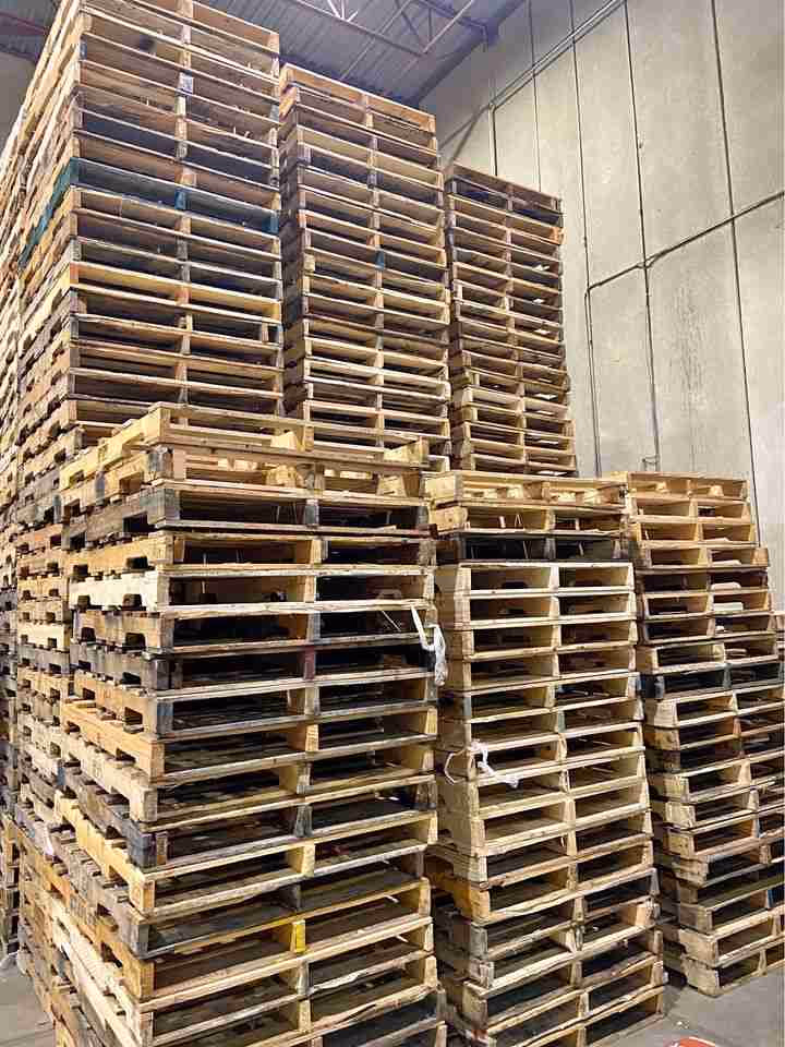 Lewiston, Maine - Grade B Standard Wood Pallets