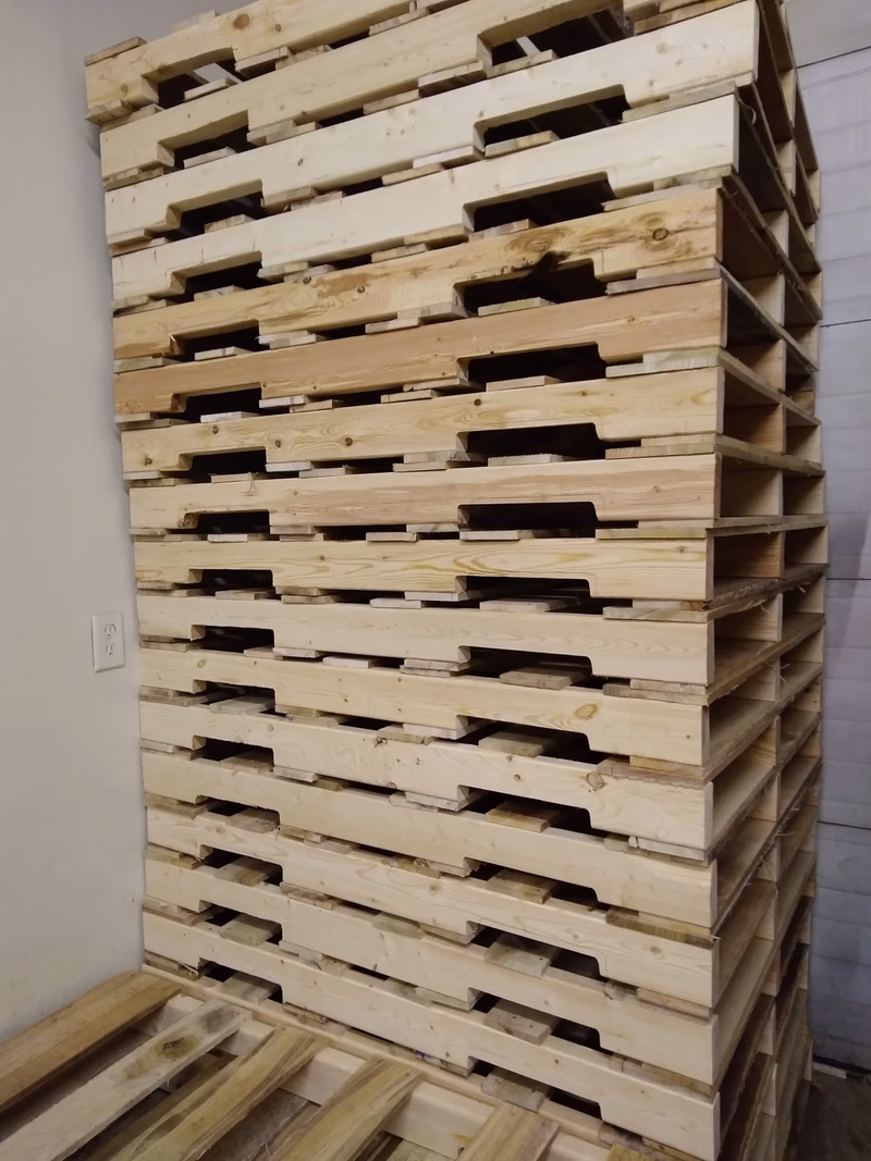 Boston, Massachusetts - Pallet Cores for Recycling