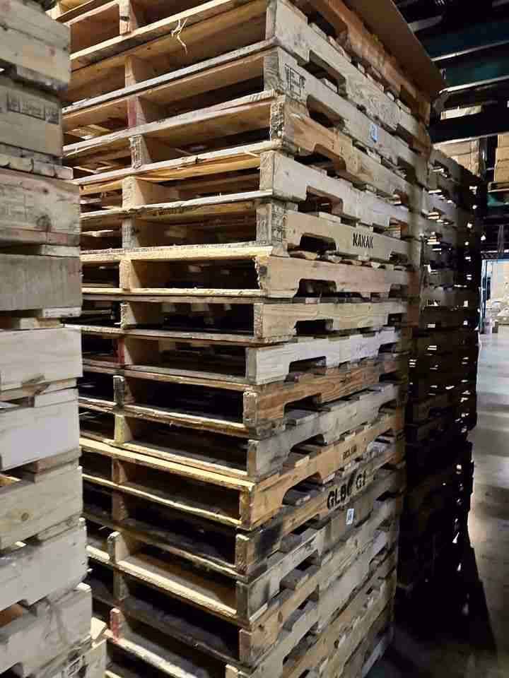 Worcester, Massachusetts - Grade B Standard Wood Pallets