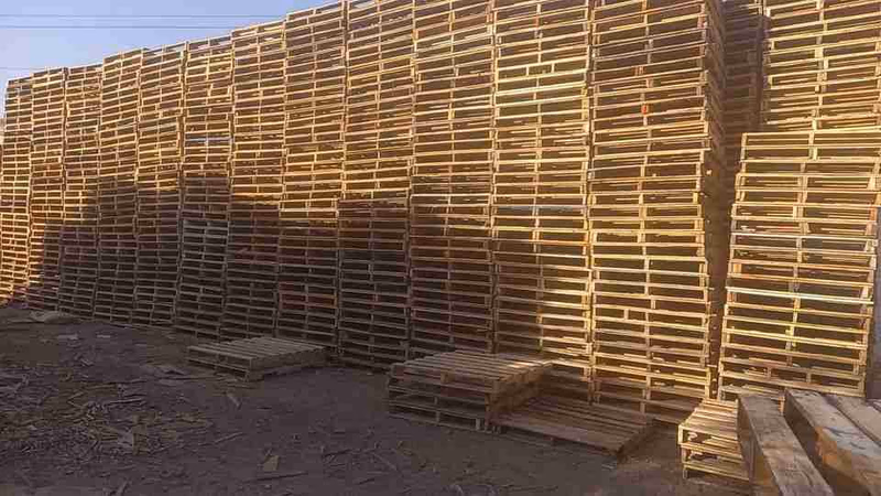 St Louis, Missouri - Grade B Standard Wood Pallets