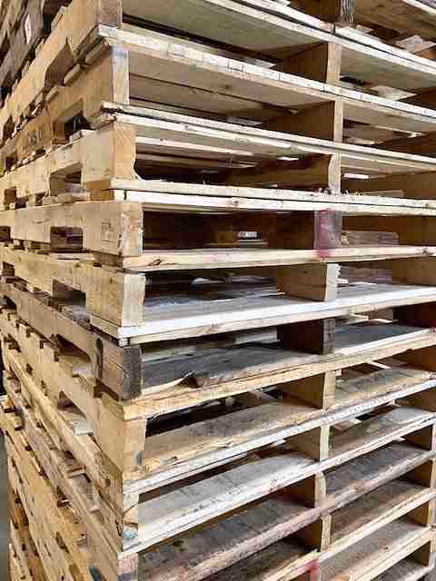 Henderson, Nevada - Grade A Premium 48x40 Wood Pallets