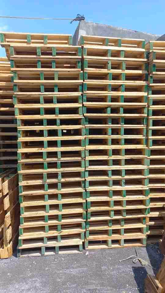 Newark, New Jersey - Grade C Economy Wood Pallets