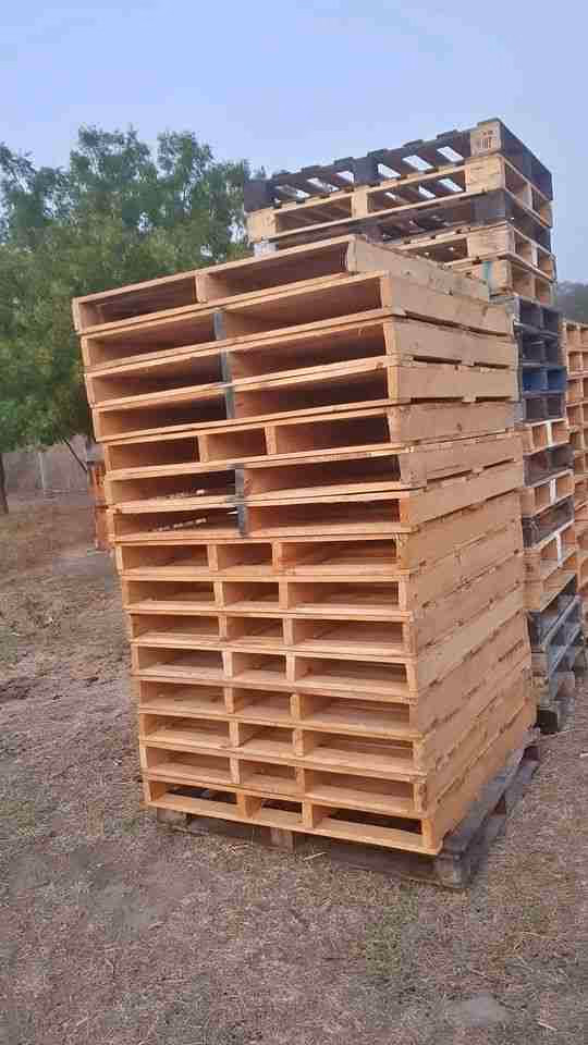 Medford, Oregon - Pallet Cores for Recycling