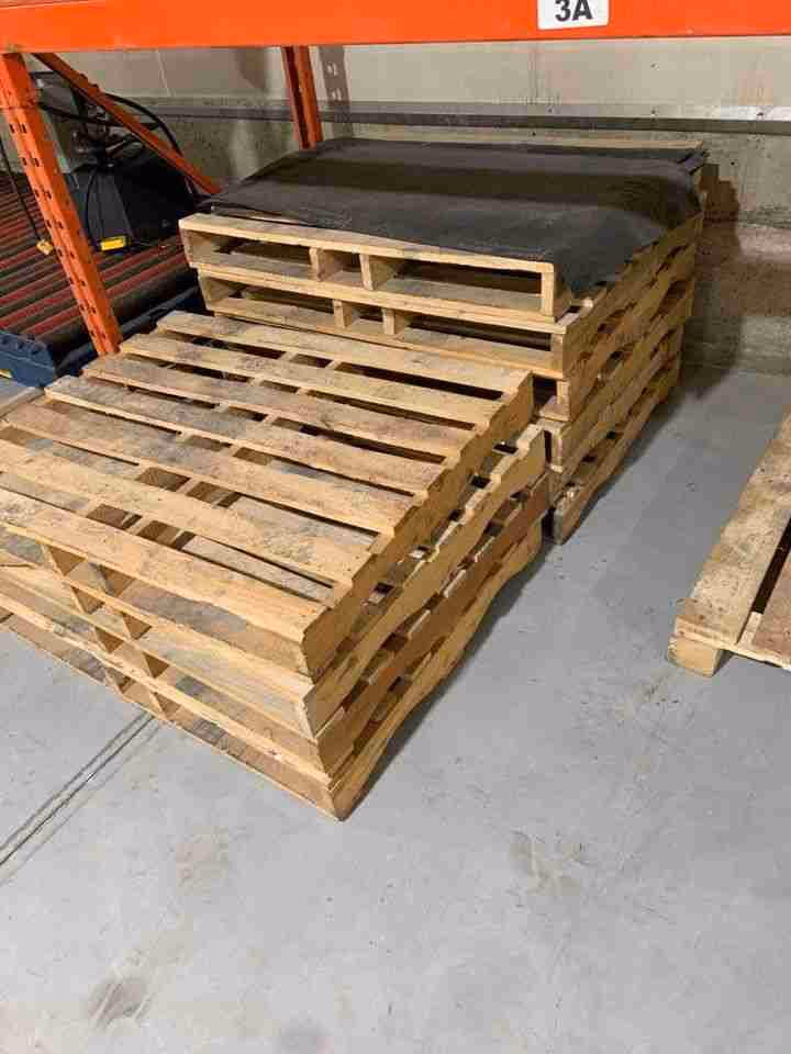 Portland, Oregon - Grade C Economy Wood Pallets
