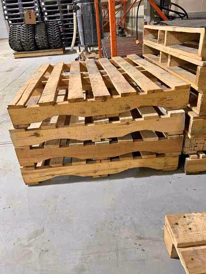 Portland, Oregon - Pallet Cores for Recycling