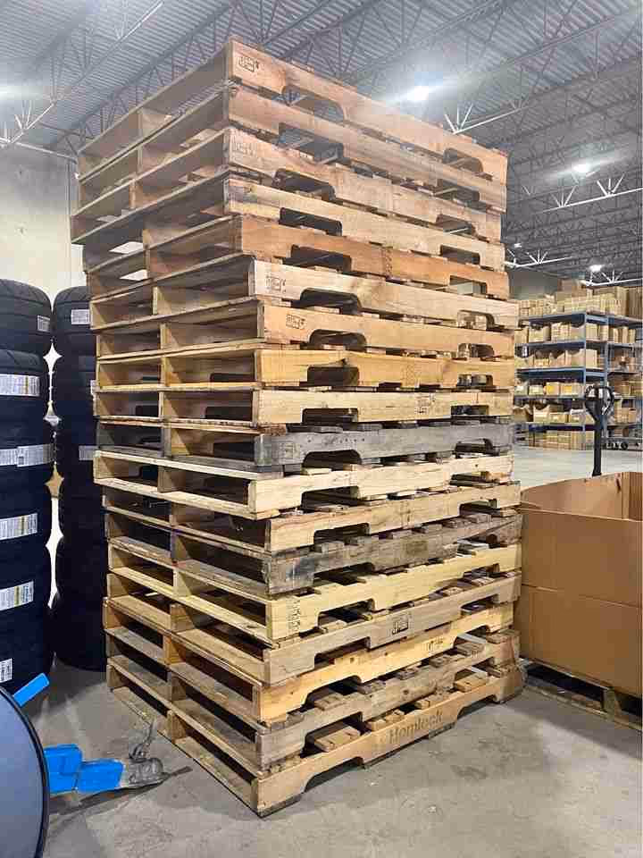 Providence, Rhode Island - Grade B Standard Wood Pallets