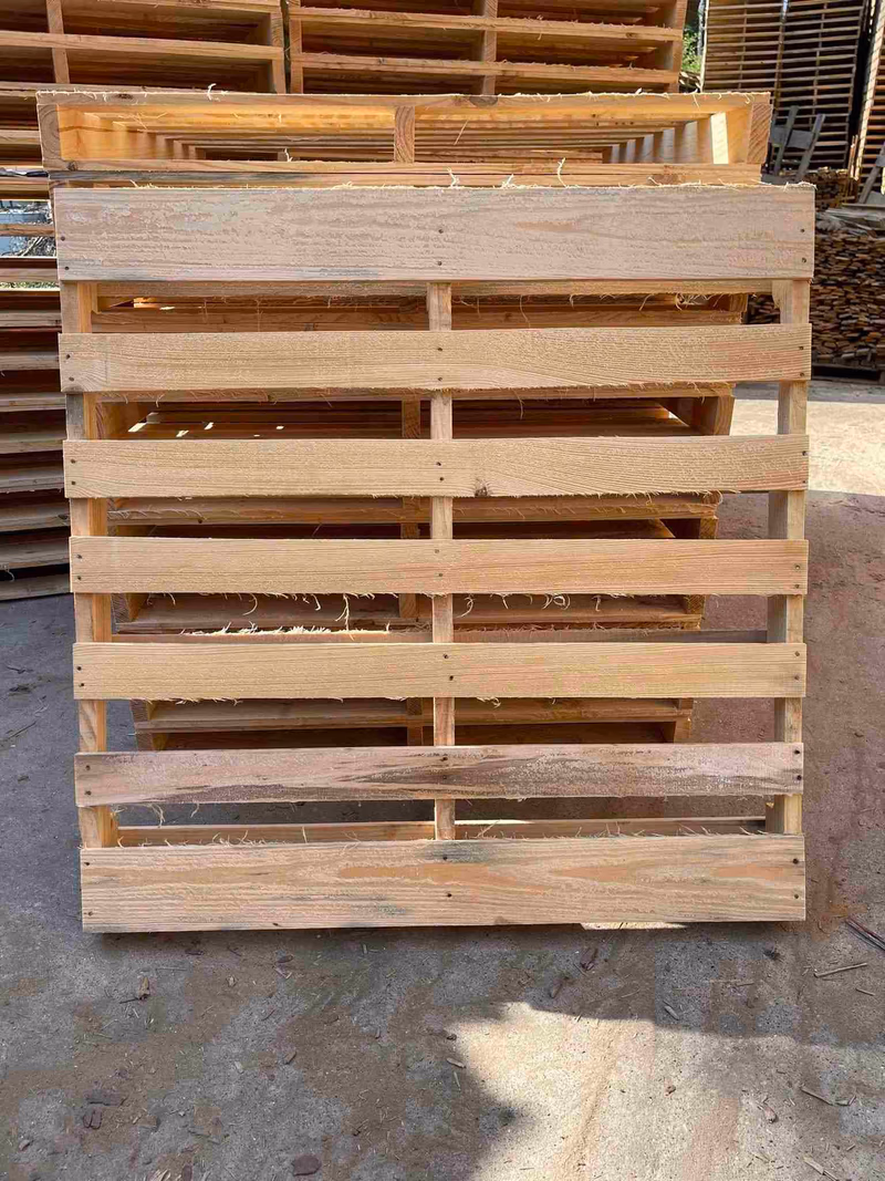 Chattanooga, Tennessee - Grade B Standard Wood Pallets