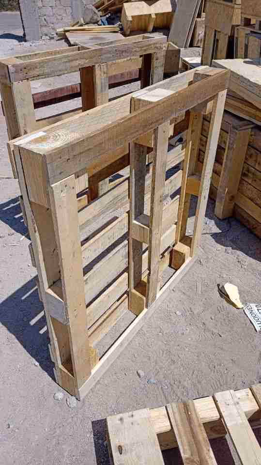 Clarksville, Tennessee - Grade B Standard Wood Pallets