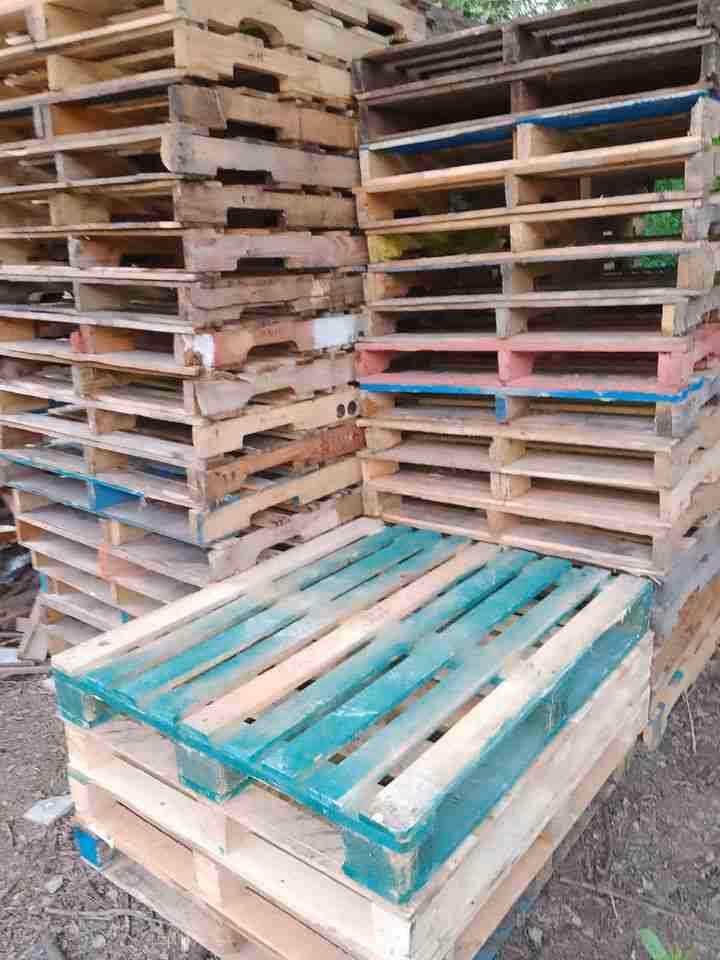 El Paso, Texas - Grade B Standard Wood Pallets