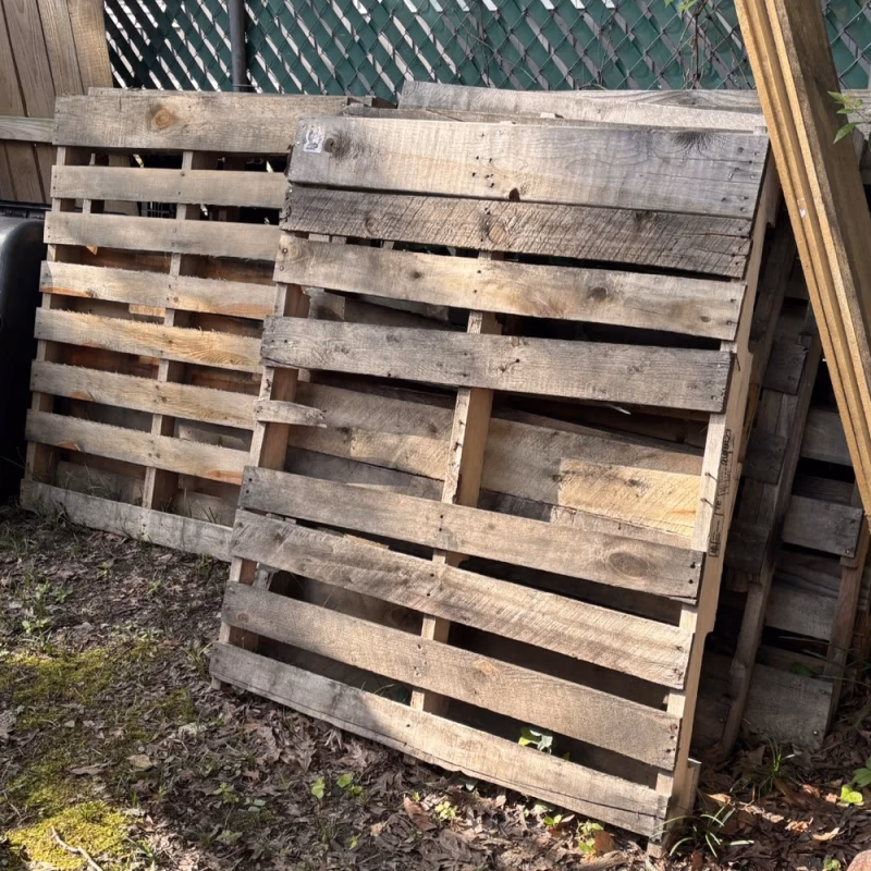 Chesapeake, Virginia - Grade A Premium 48x40 Wood Pallets
