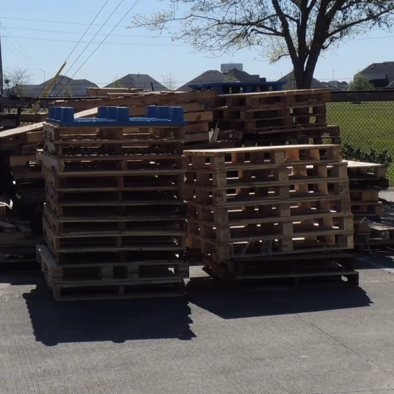 Newport News, Virginia - Grade A Premium 48x40 Wood Pallets