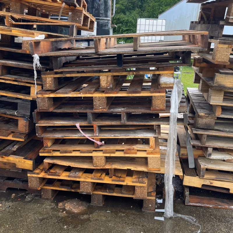 Bellevue, Washington - Grade B Standard Wood Pallets