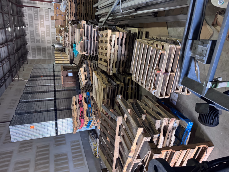 Stamford, Connecticut - Grade A Premium 48x40 Wood Pallets