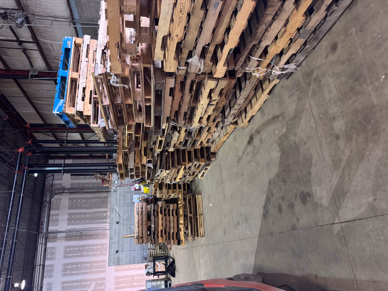 Pasadena, Texas - Grade A Premium 48x40 Wood Pallets