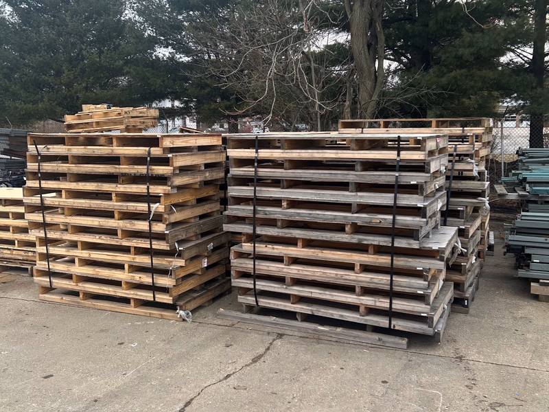 North Las Vegas, Nevada - Grade C Economy Wood Pallets