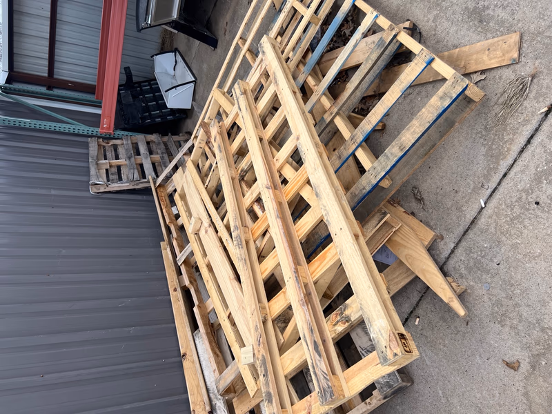 Reno, Nevada - Grade A Premium 48x40 Wood Pallets