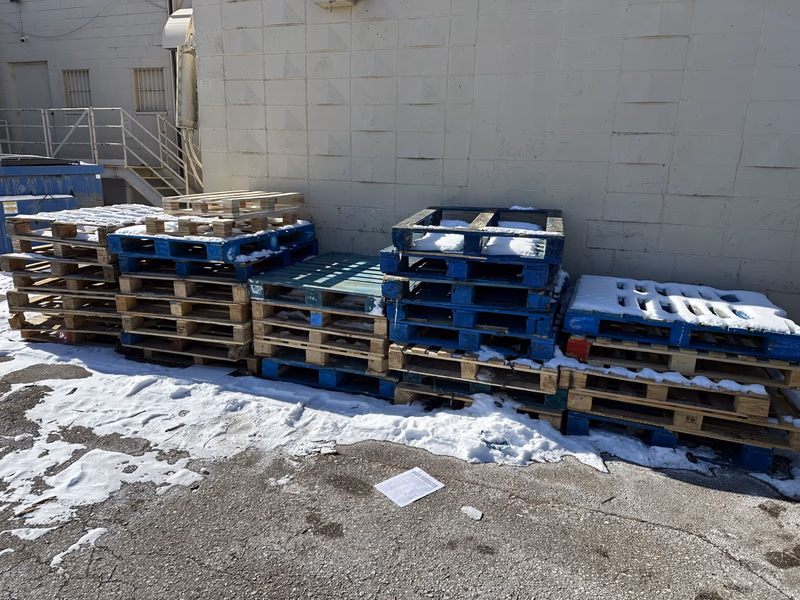 Greenville, South Carolina - Grade A Premium 48x40 Wood Pallets