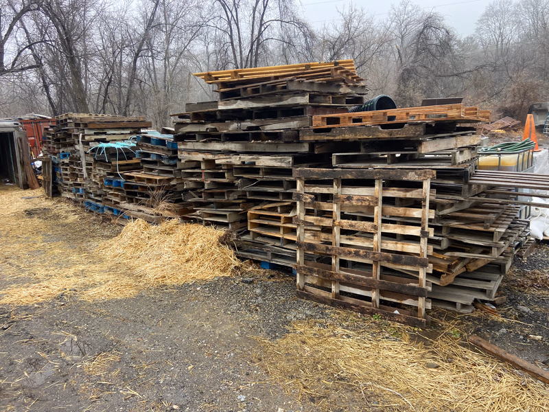 Tempe, Arizona - Grade C Economy Wood Pallets