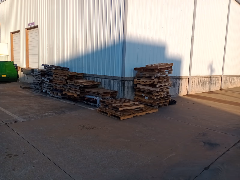 Irvine, California - Pallet Cores for Recycling
