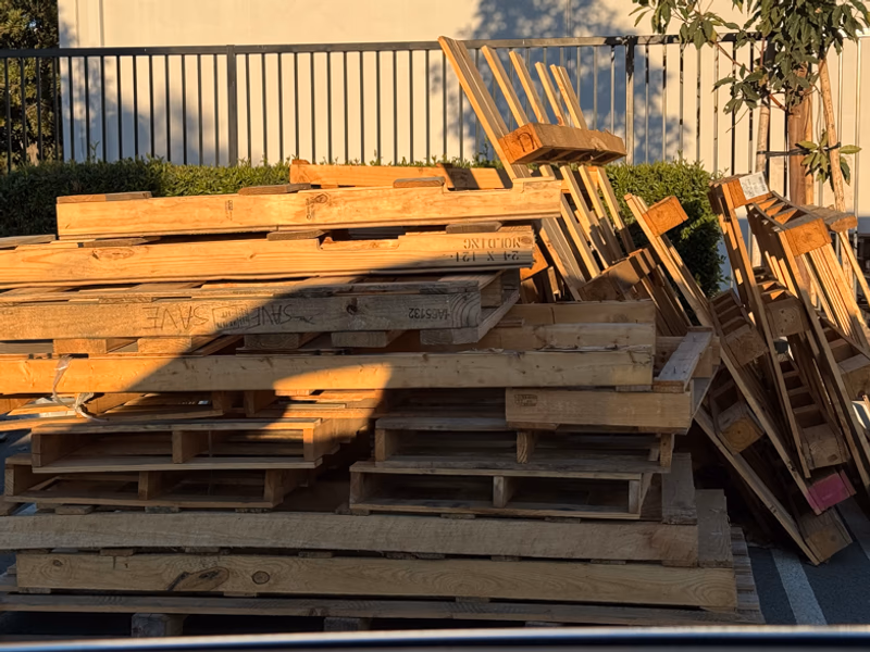 Fontana, California - Pallet Cores for Recycling