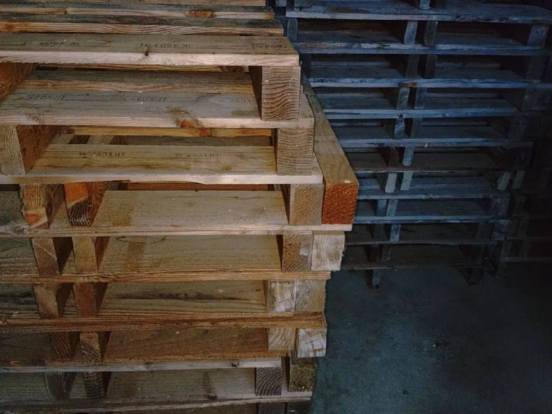 Moreno Valley, California - Grade C Economy Wood Pallets