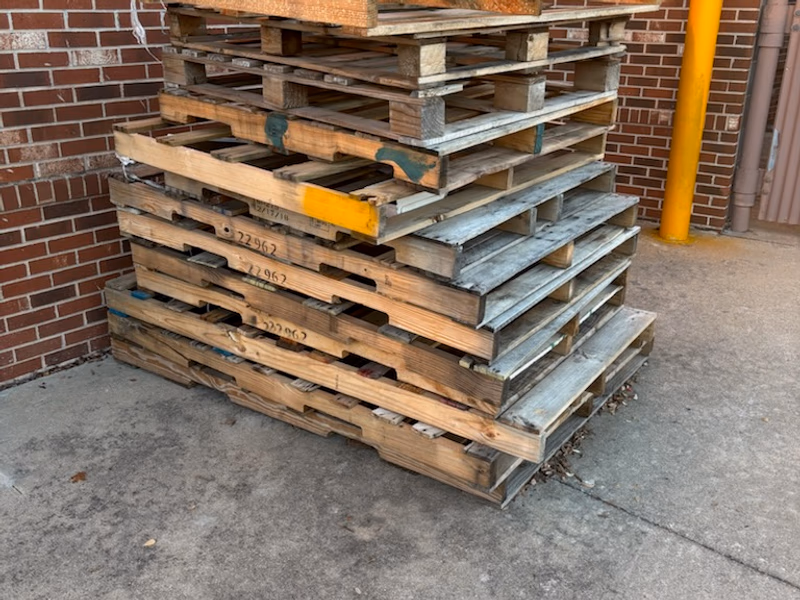 Georgetown, Texas - Grade A Premium 48x40 Wood Pallets