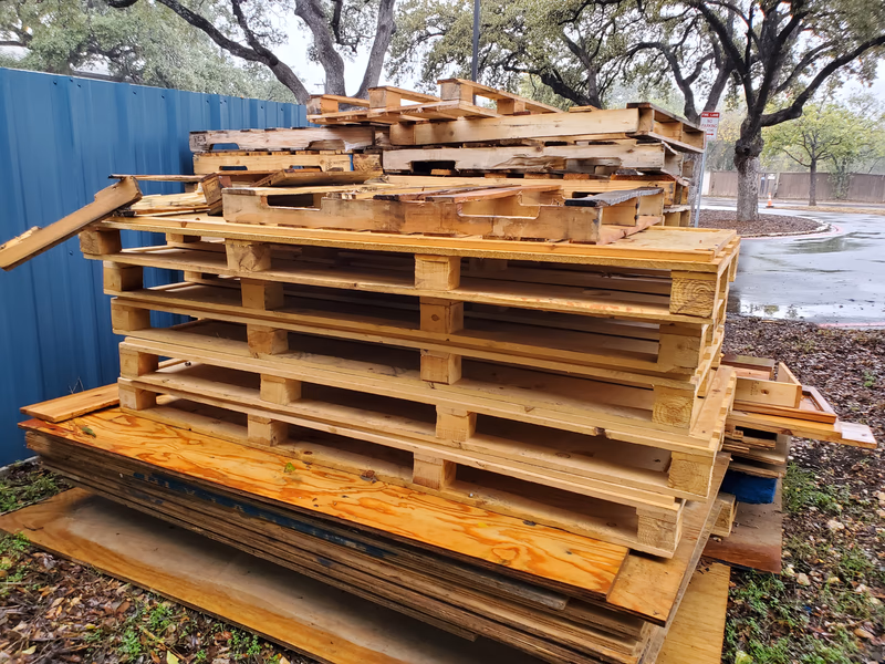 St George, Utah - Grade A Premium 48x40 Wood Pallets