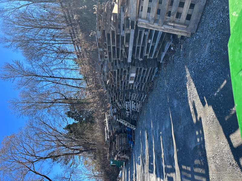 Hayward, California - Grade C Economy Wood Pallets