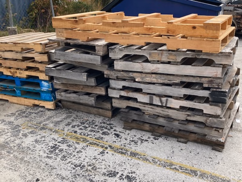 Hampton, Virginia - Grade A Premium 48x40 Wood Pallets