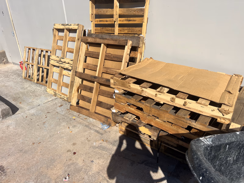 Pomona, California - Grade C Economy Wood Pallets