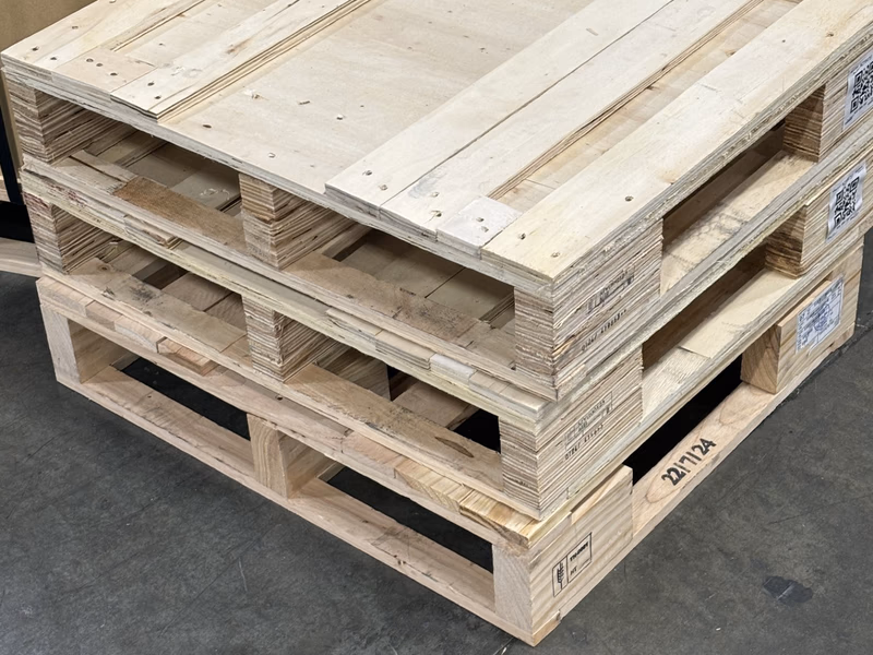 Victorville, California - Grade A Premium 48x40 Wood Pallets